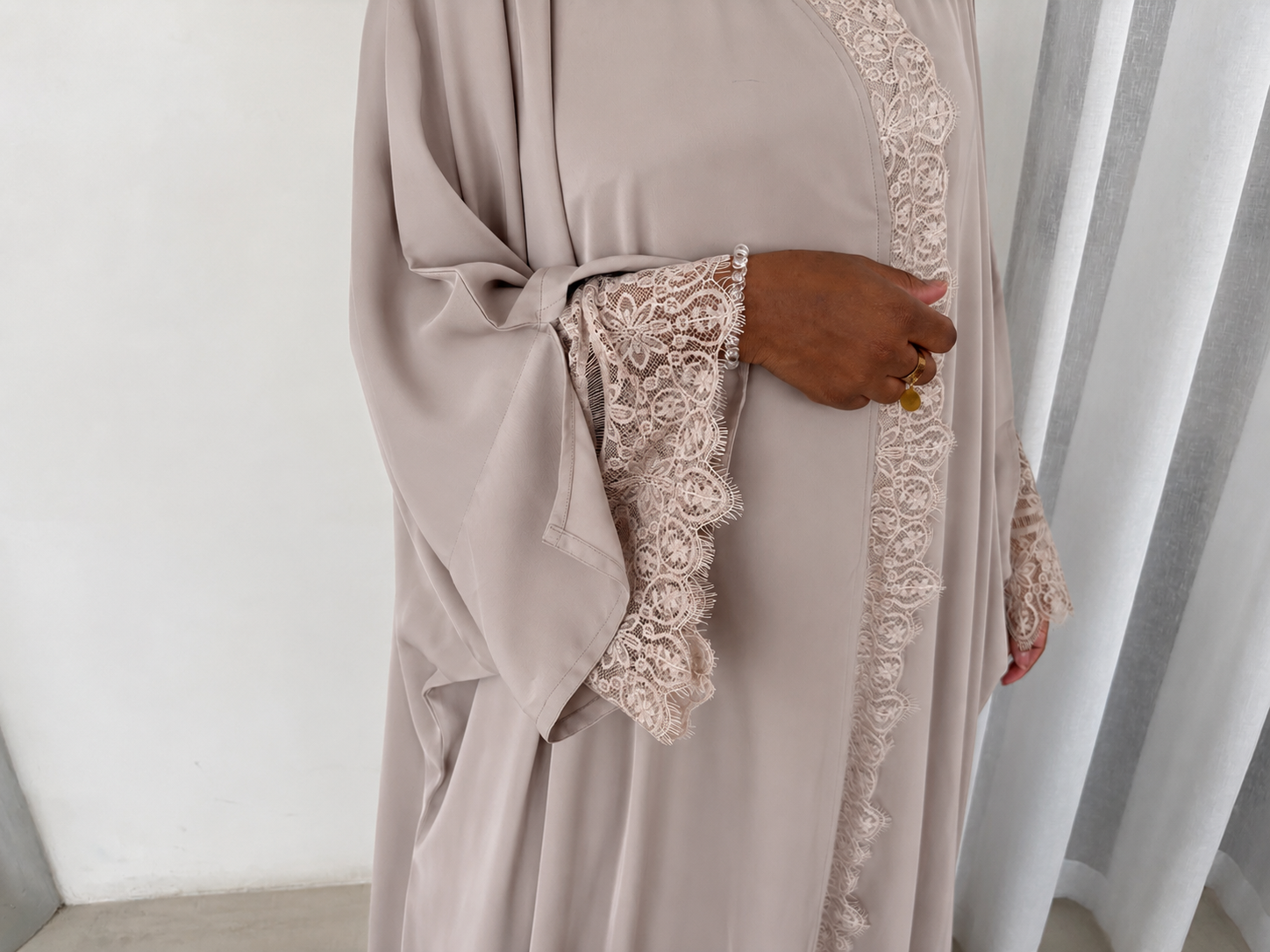 ABAYA DENTELLE