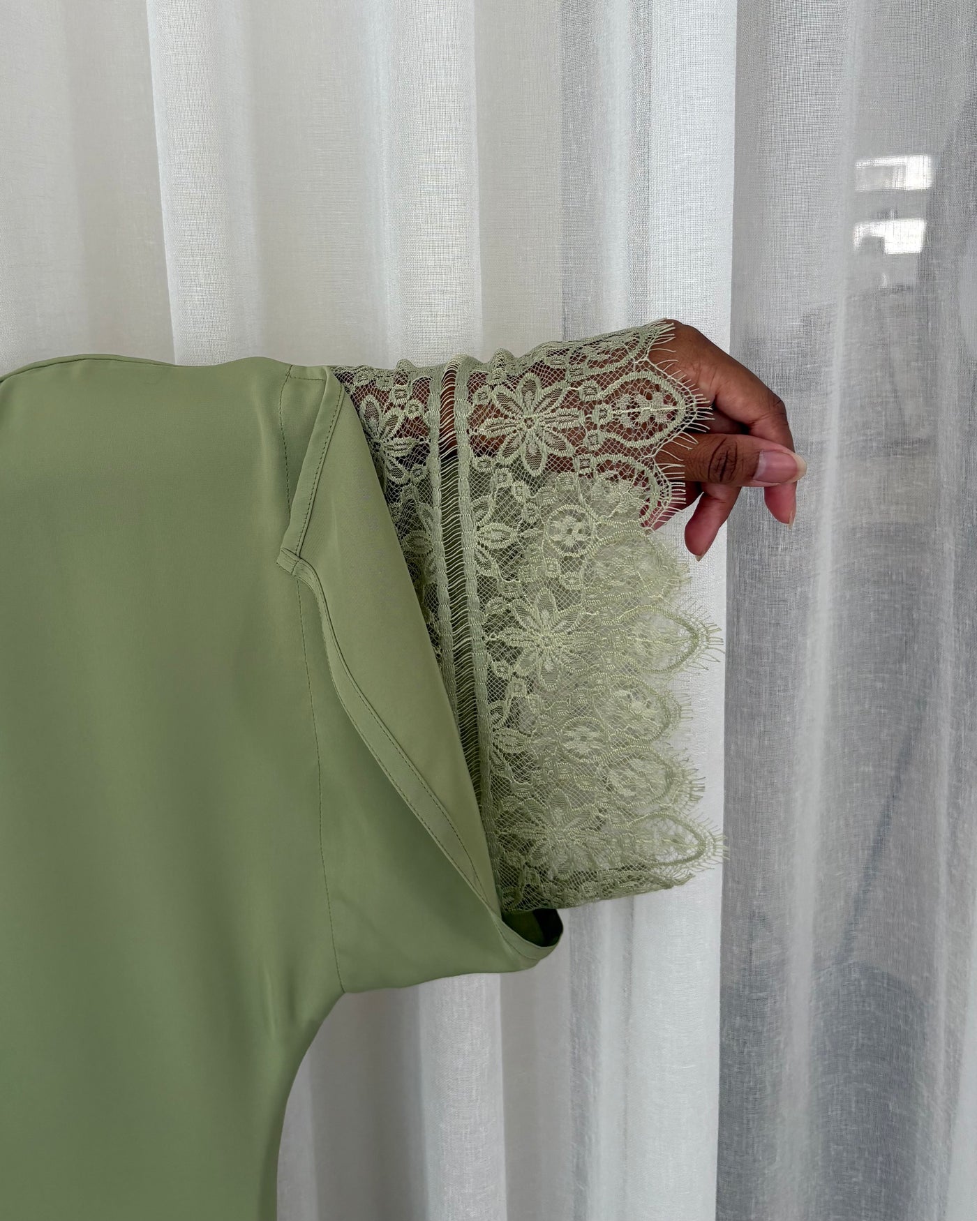 ABAYA DENTELLE