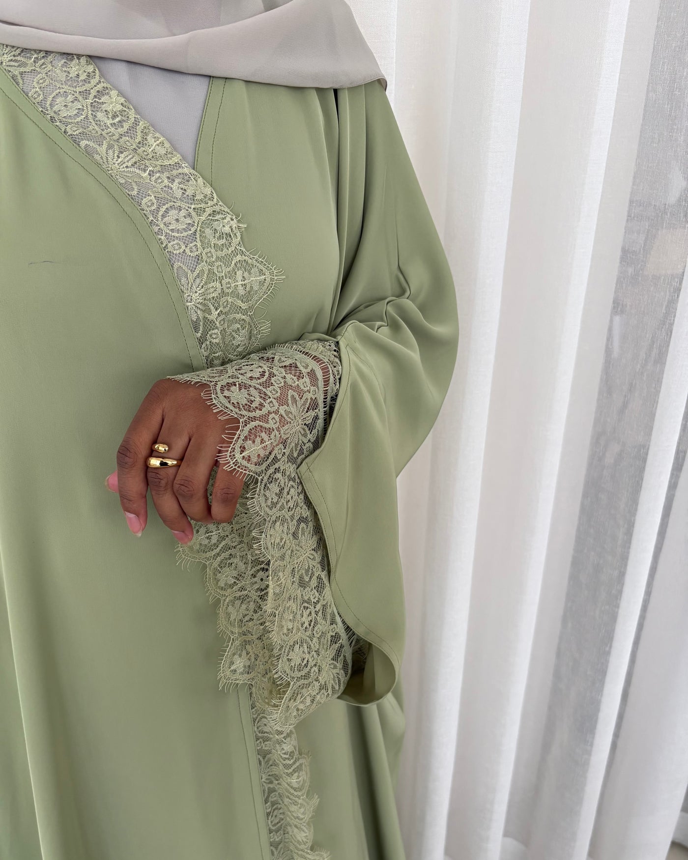 ABAYA DENTELLE
