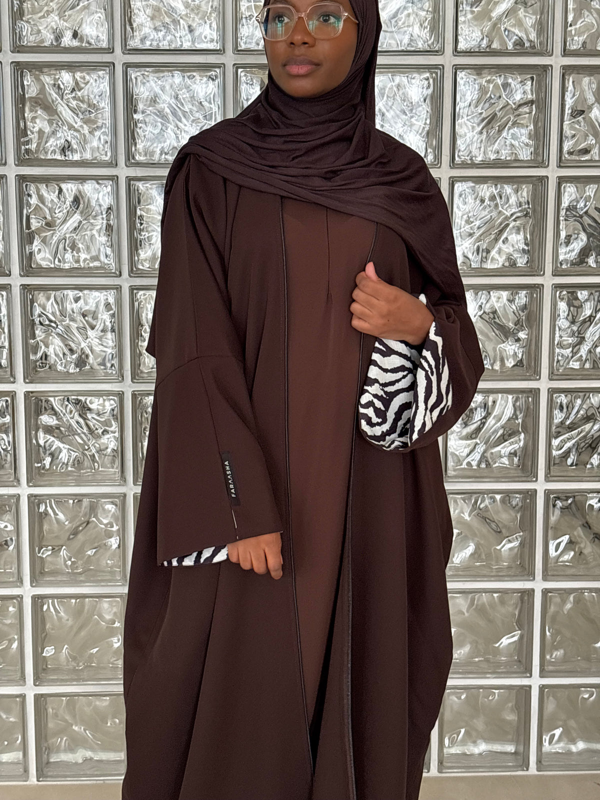 ABAYA TWIST
