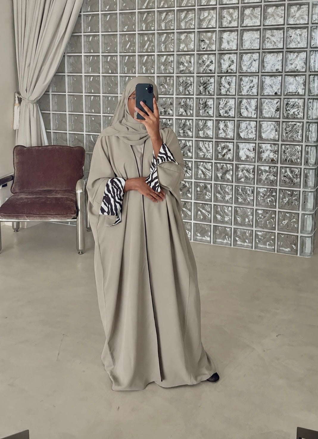 ABAYA TWIST