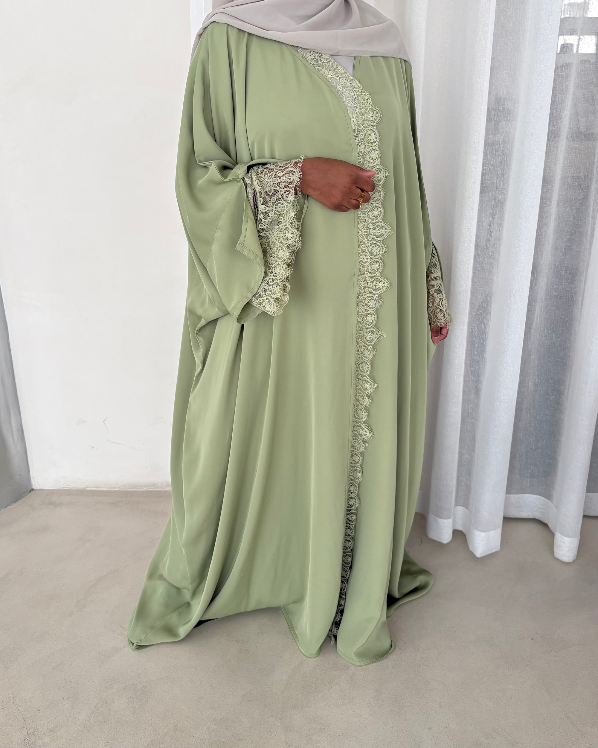 ABAYA DENTELLE